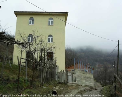 Tam boy resmi görebilmek için tıklayın