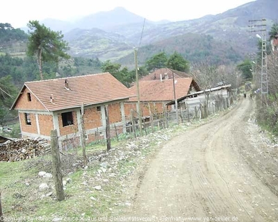 Tam boy resmi görebilmek için tıklayın