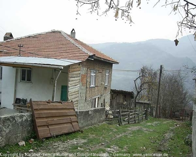 Tam boy resmi görebilmek için tıklayın