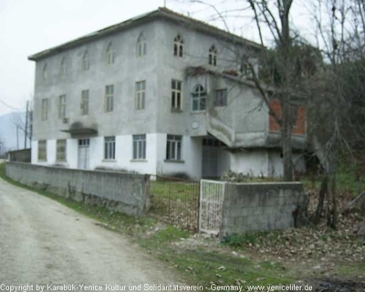 Tam boy resmi görebilmek için tıklayın